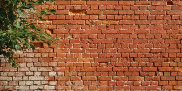 Chruściechów: Gdzie historia mieszka w ścianach