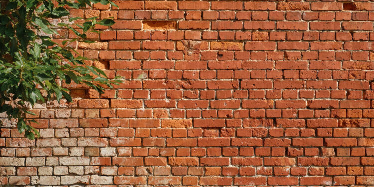 Chruściechów: Gdzie historia mieszka w ścianach